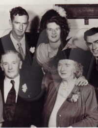 Lillias Smith with husband Frank Allan and children.jpg