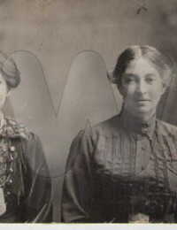 Ann Winning nee Williams &amp; eldest daughter Annie Maria circa 1900.jpg