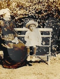 1925 Elizabeth Hazell nee Green with Hazel Wookey.jpg