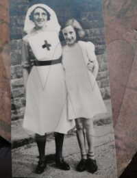 Harriet Lamb with daughter Marion Johnson