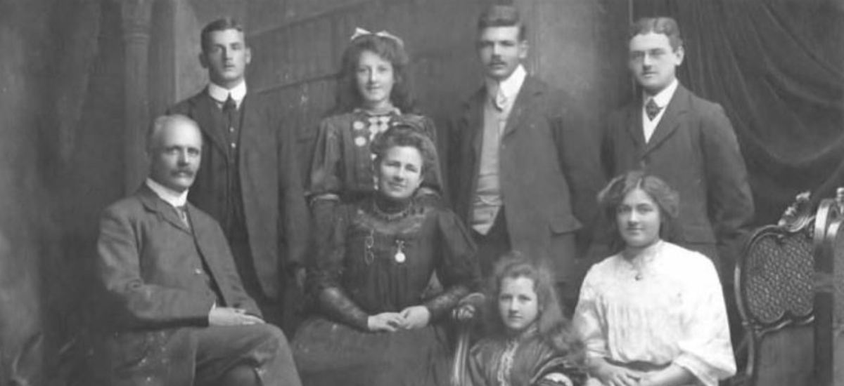 The Wigley Family in 1908